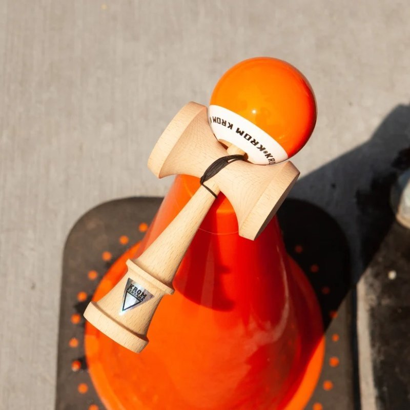 Krom POP LOL Orange Kendama Initiation | Forme CK - image 6 sur 8