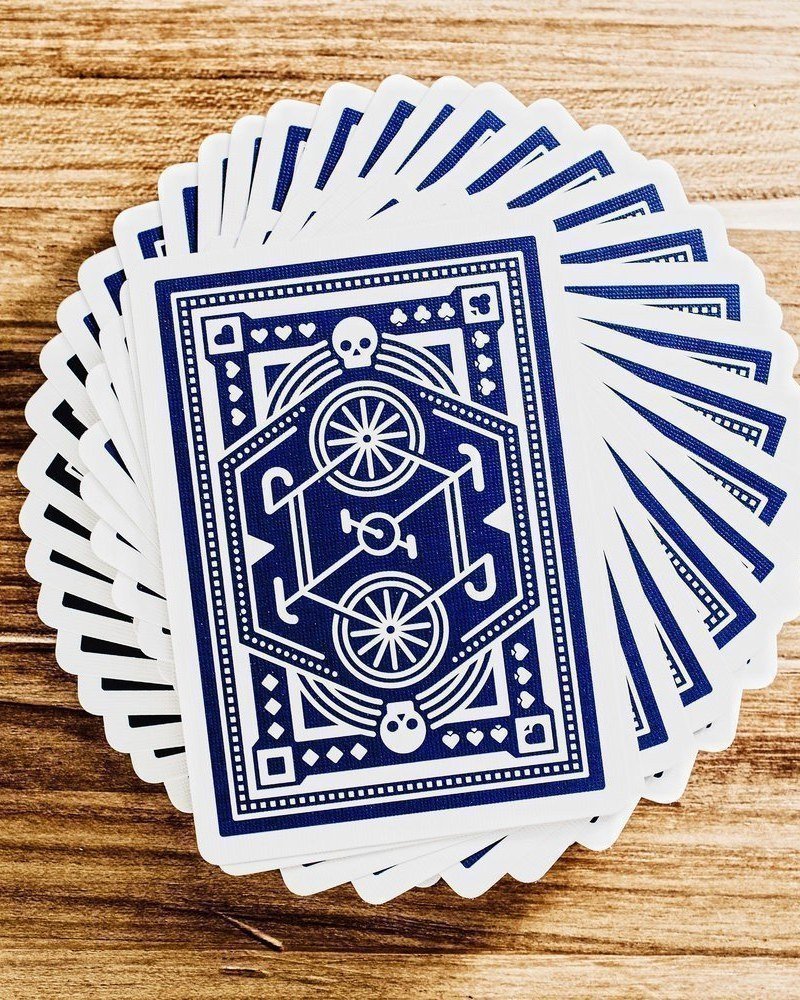 Jeu de Cartes DKNG (Blue Wheel) by Art of Play | Boutique Online | The Joker House - France