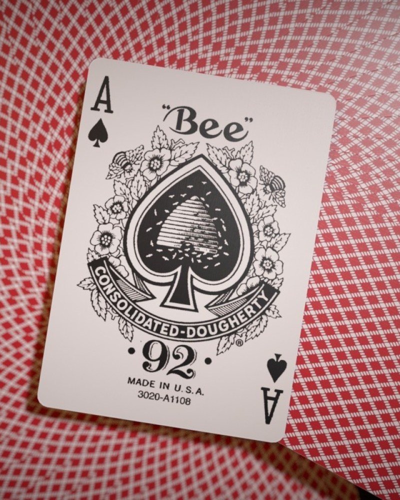 Bee Vermelho – Baralho de Cartas - imagem 2 de 4